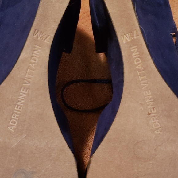 Adrienne Vitadini suede Royal Blue NWOT Sz 7.5 - Picture 11 of 12